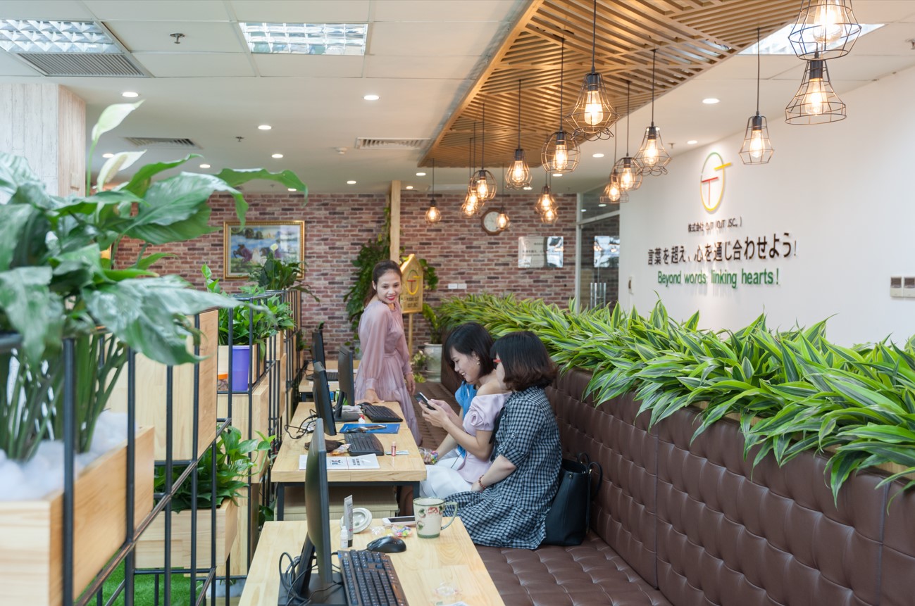 Phong cách văn phòng xanh, gần gũi thiên nhiên sẽ mang lại năng suất lao động cao, sự thoải mái, an toàn và hiệu quả tại văn phòng OJT - ICADVietnam
