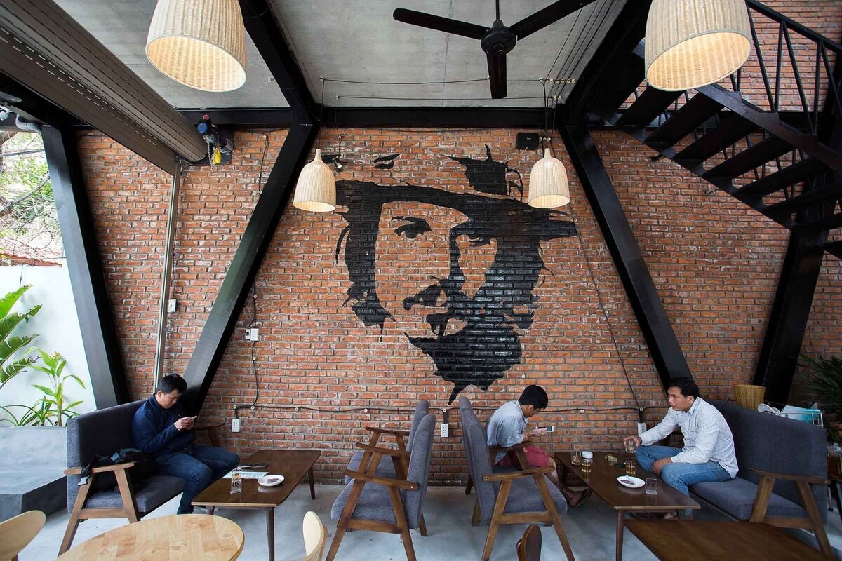 mau-3-thiet-ke-khong-gian-quan-cafe-phong-cach-industrial