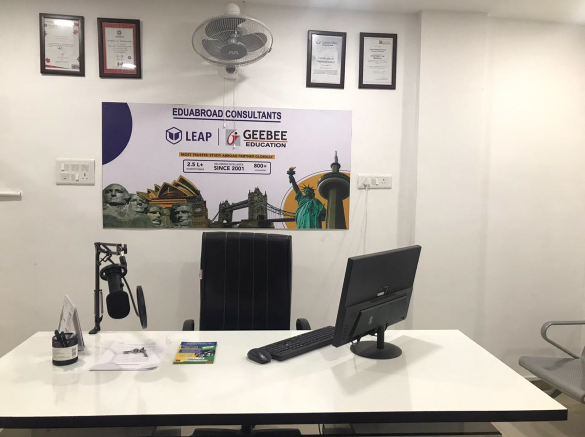 Mẫu 3 thiết kế văn phòng tư vấn du học