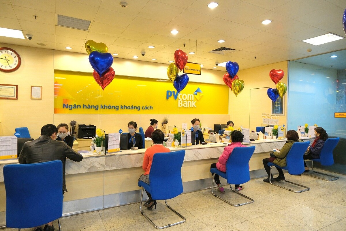 pvcombank-chi-nhanh-ha-noi-khu-vuc-cau-giay