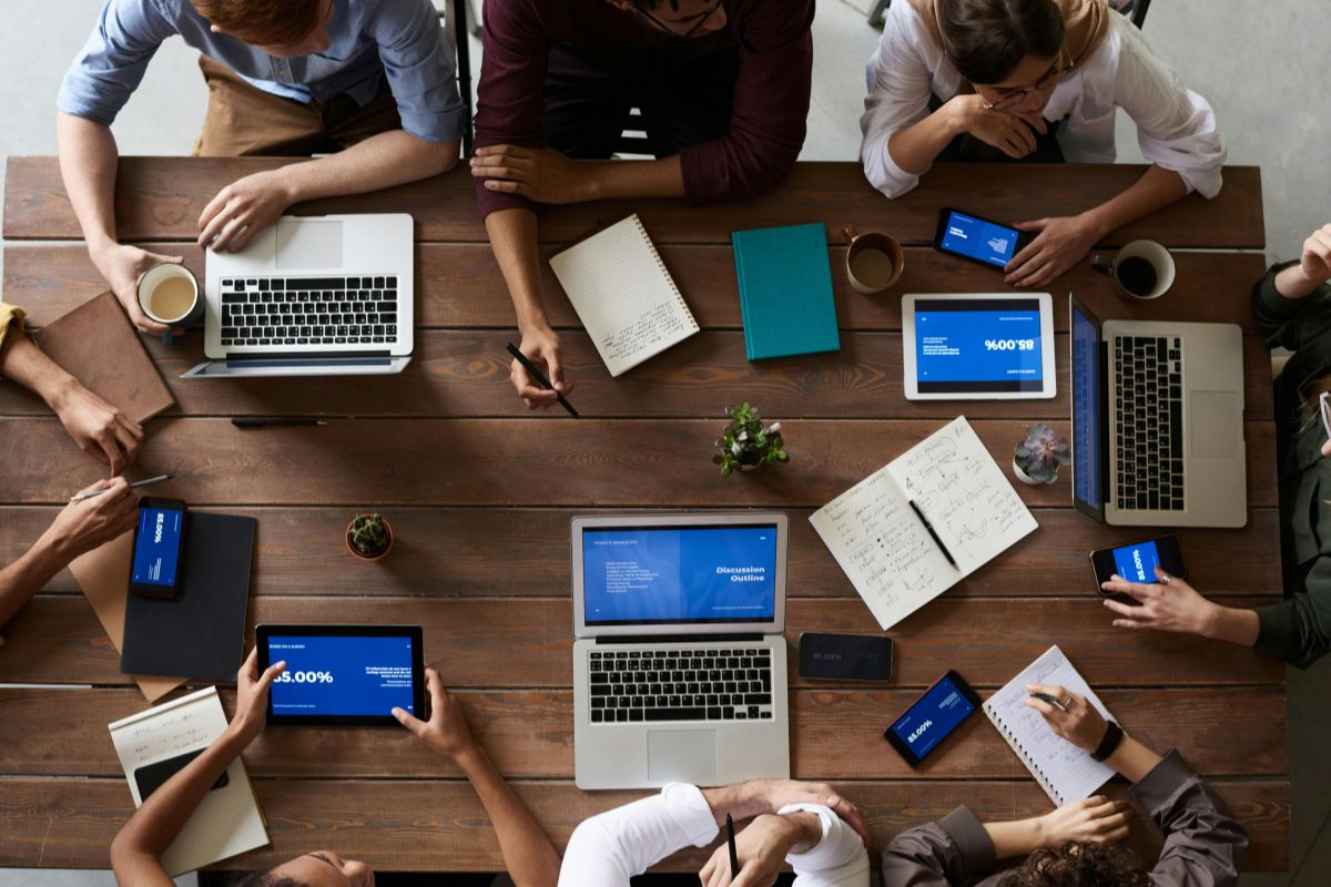 Tim-hieu-ve-Workplace-Experience